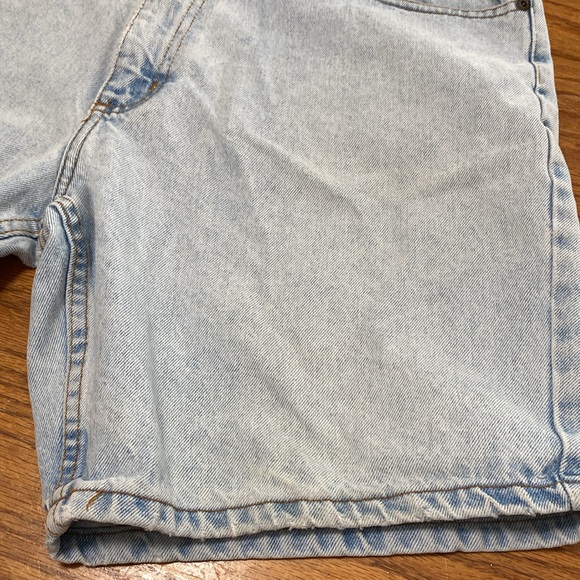 **Sold” Vintage Two Pepper Vintage Men's Denim Shorts. Loose Leg Logo 90's - Picture 7 of 11